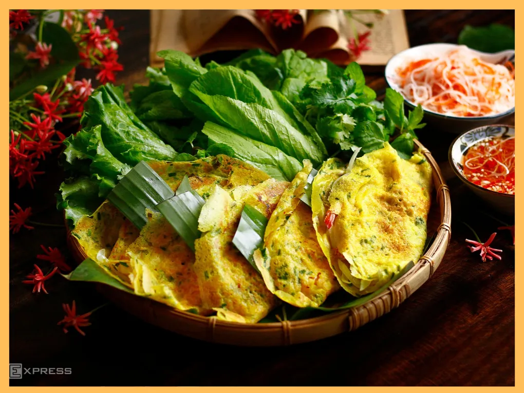 Thuê Xe 16 Chỗ Sài Gòn Đi Cần Thơ 23 Banh xeo mien Tay – Gion thom nhieu rau